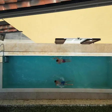 Casa Colibri * بروتونيغلا